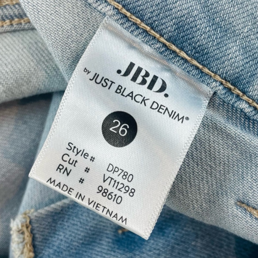 JBD. • Blue Light Wash High-Waisted Wide-Leg Cargo Jeans, 26 - Picture 13 of 16